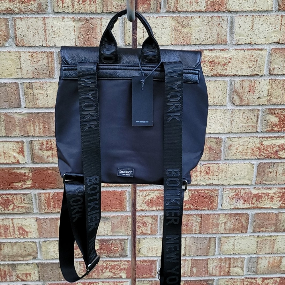 🆕️Botkier Backpack - Picture 2 of 8